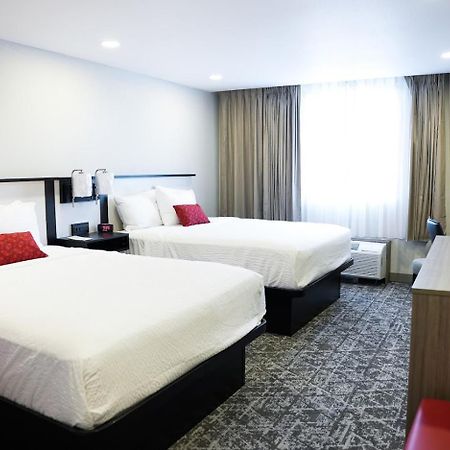 Ramada By Wyndham Dfw Airport Hotel Irving Exterior photo